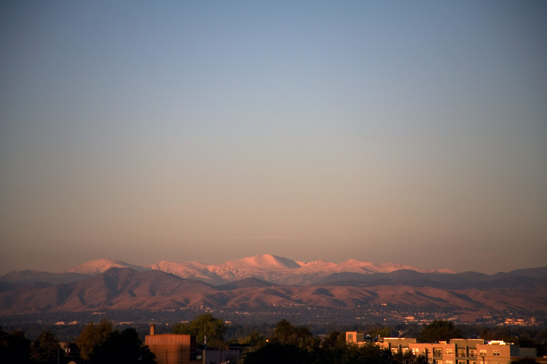 Mount Evans sunrise - October 13, 2010